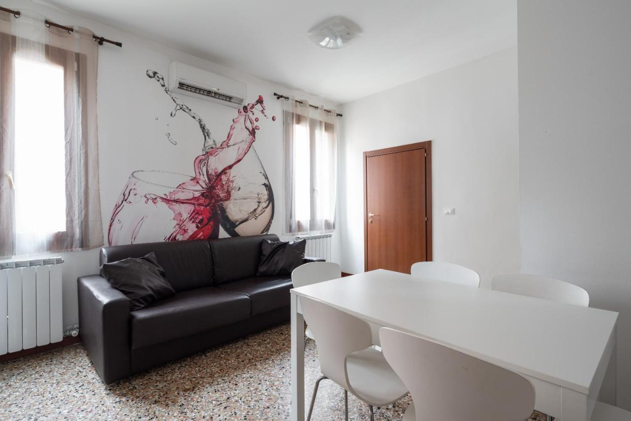 San Polo Canal View Apartments By Wonderful Italy 베니스 외부 사진